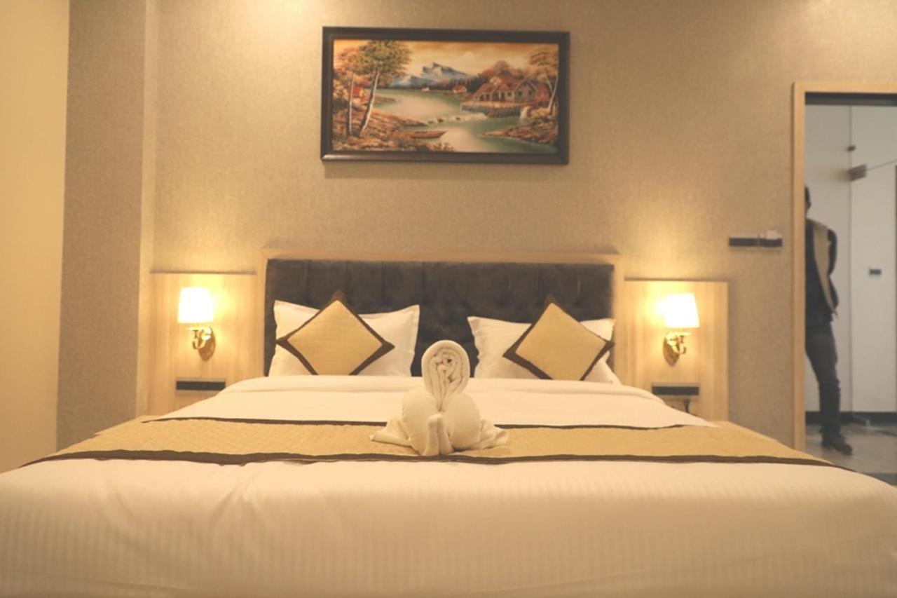 烏代浦 Pine Regency - Aravali'S Peak View酒店 外观 照片