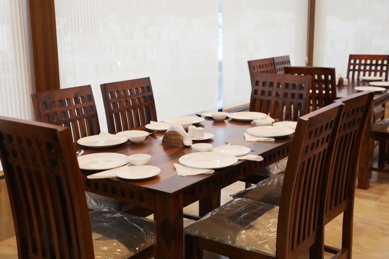烏代浦 Pine Regency - Aravali'S Peak View酒店 外观 照片